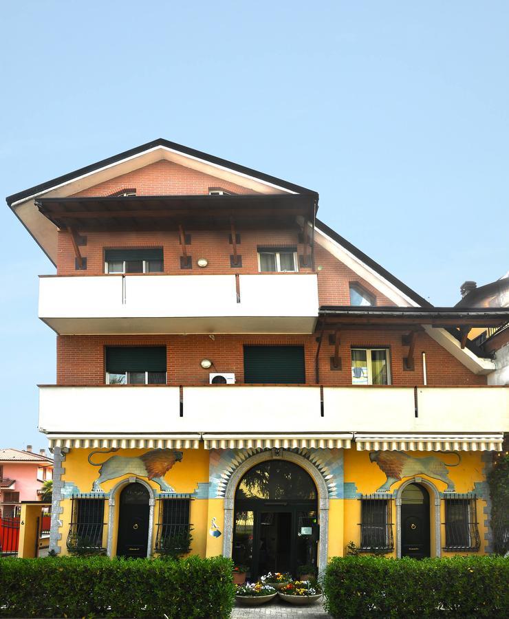 Borromeo Residenze Service S.A.S Peschiera Borromeo Exteriér fotografie